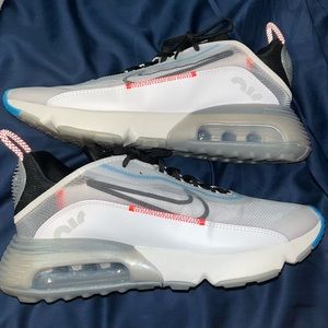 Nike Air Max 2090 - Pure Platinum - Size 12